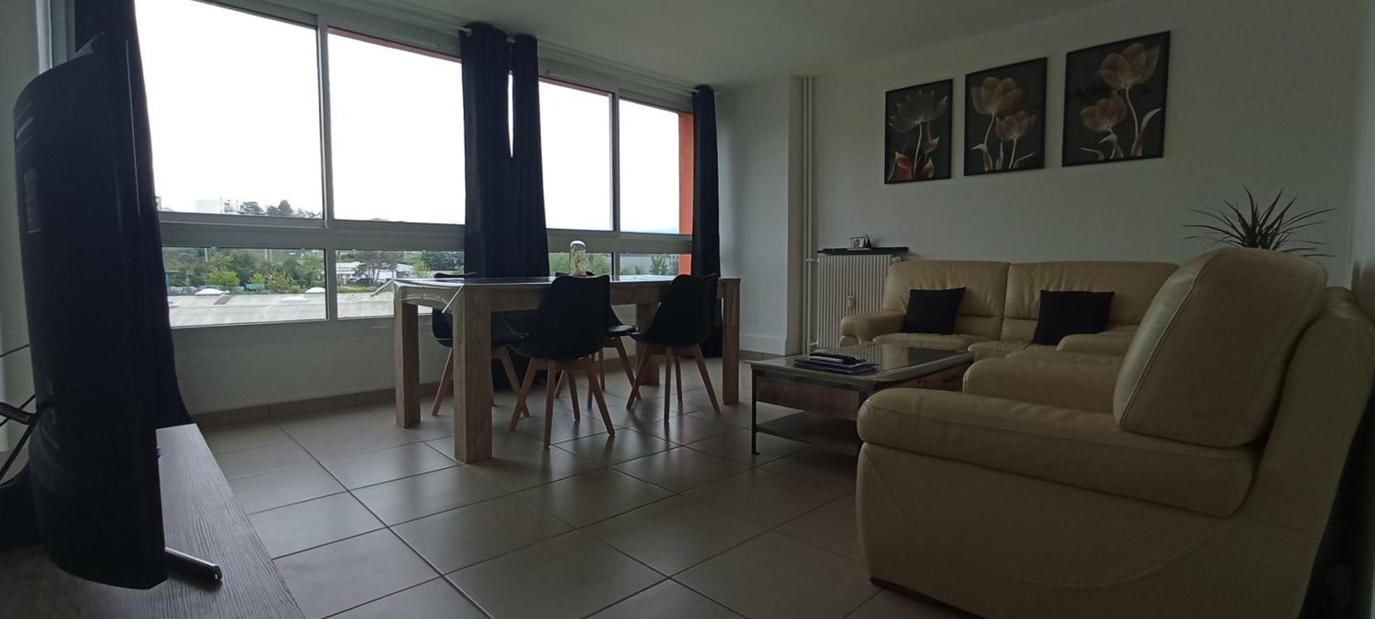 Le Belle Vue Apartment